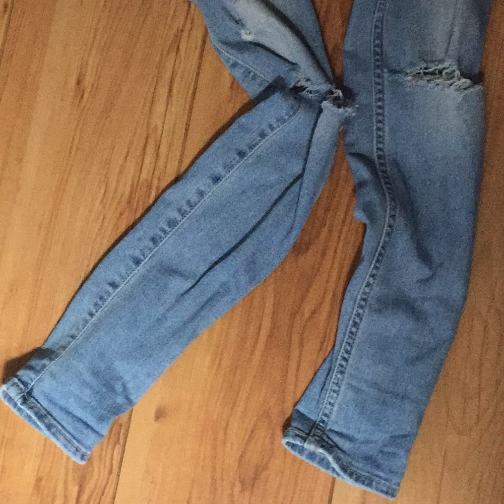Hollister Jeans Holes Low Rise Super Skinny Crop - Picture 4 of 10
